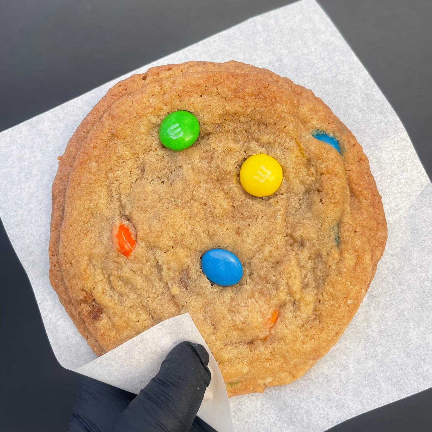 M&M